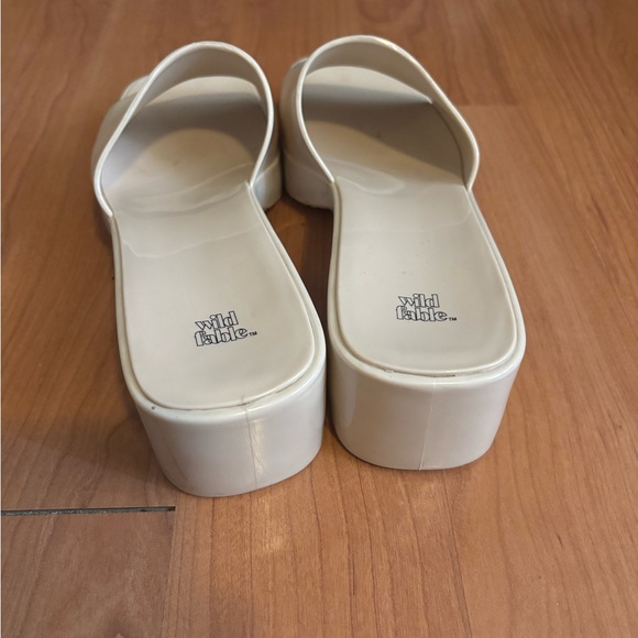 Wild Fable Cream Mules - Picture 4 of 4